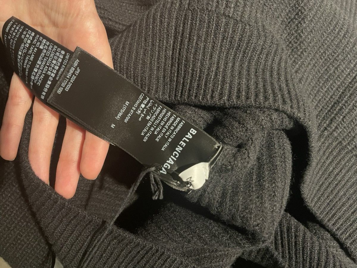 Balenciaga Wool sweater Size US M / EU 48-50 / 2 - 8 Thumbnail
