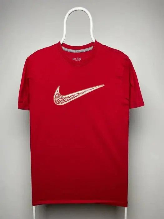 Nike Nike T-shirt vintage size M red striped logo sportswear Size US M / EU 48-50 / 2 - 1 Thumbnail