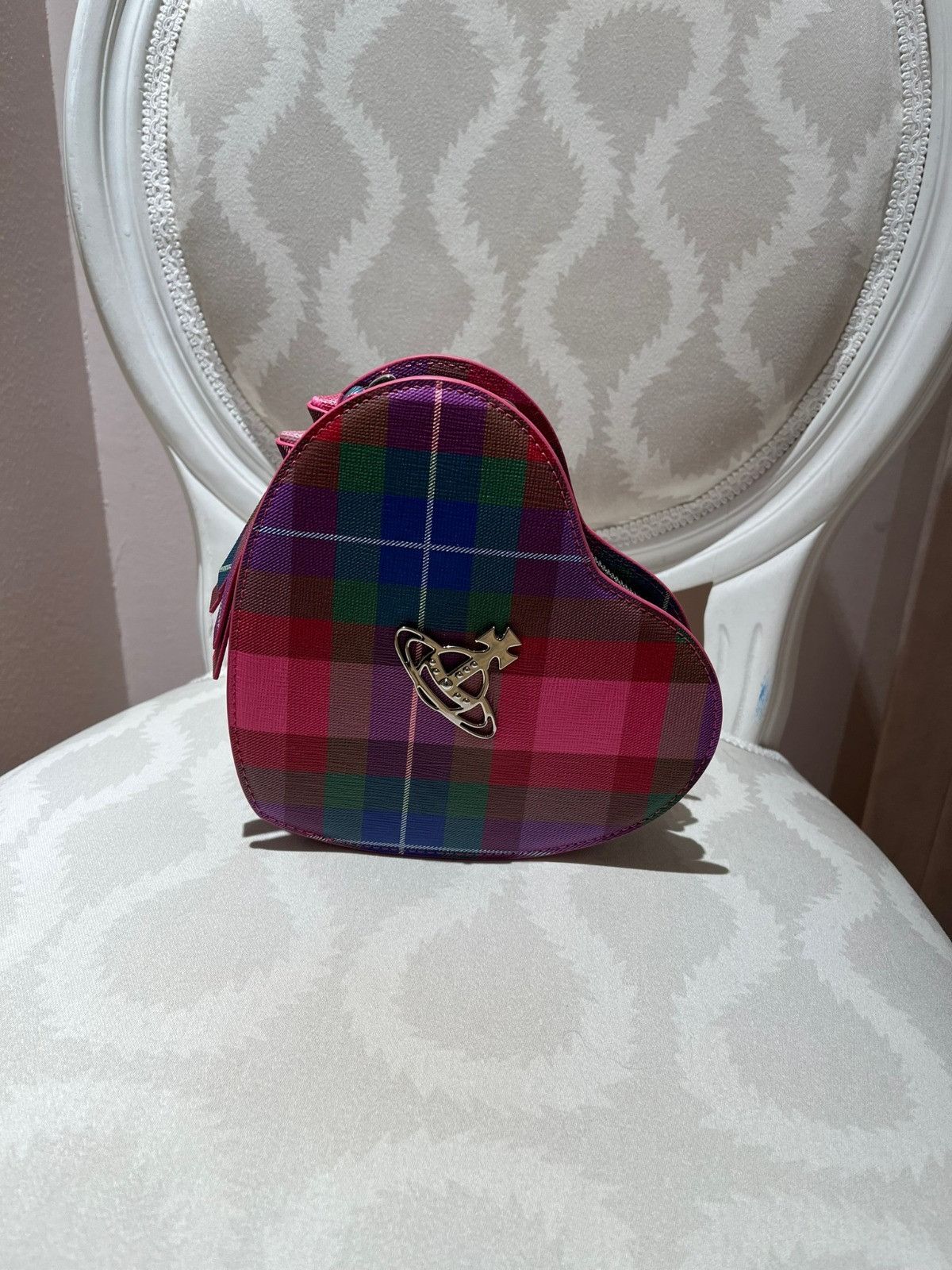 Vivienne Westwood o1f1d3z0825 Size: OS/Louise Heart Crossbody Bag Candy Tartan Size ONE SIZE - 1 Preview