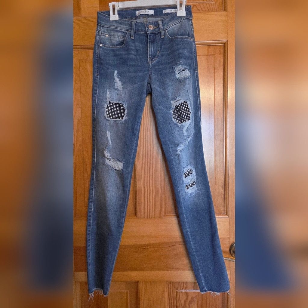 Guess GUESS Rhinestone Distressed Skinny Jeans Brand New Size 24" / US 00 / IT 34 - 1 Thumbnail