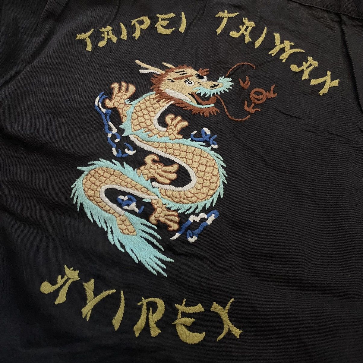 Avirex Avirex taipei taiwan dragon embroidery heavy shirt Size US L / EU 52-54 / 3 - 6 Thumbnail