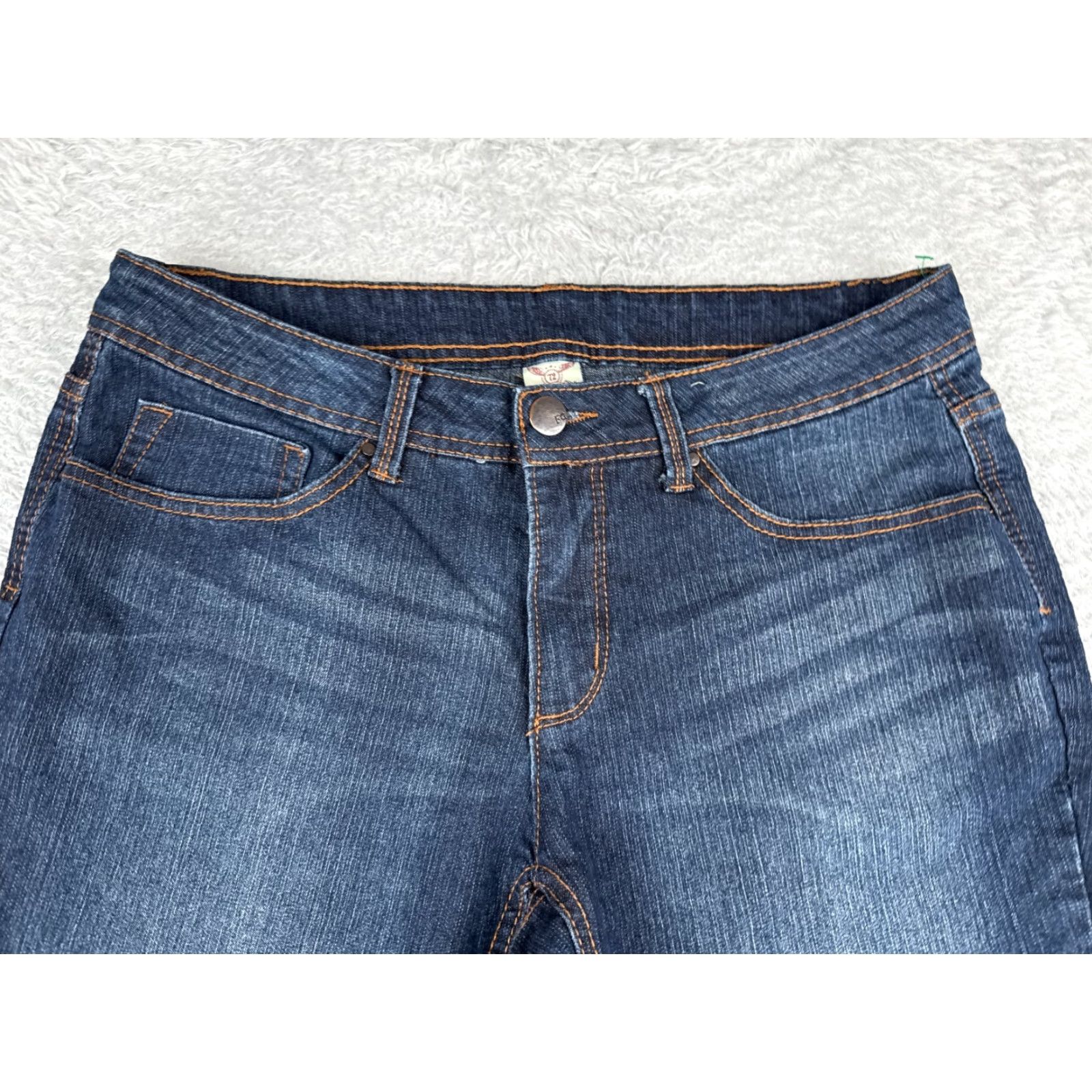 Faded Glory Faded Glory Jeans Womens 12 Blue Denim Capri Rolled Hem Cotton Blend 32x21 Jeans Capri Women Blue 32 12 Vintage? No. Size 34" / US 12 / IT 48 - 4 Thumbnail