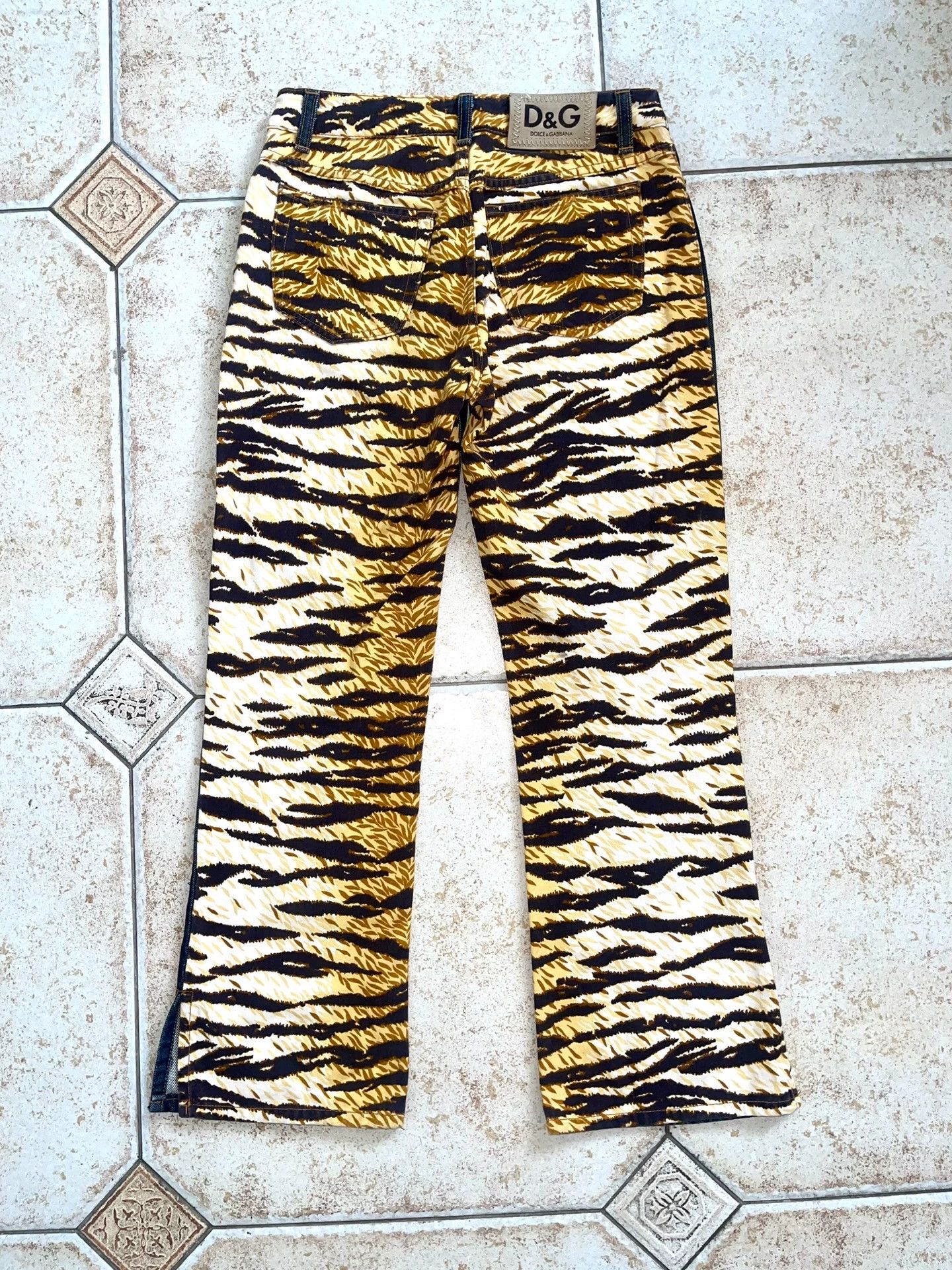 Dolce & Gabbana D&G Vintage 2-Tone Tiger Stripe Slit Straight Jeans Size US 26 / EU 42 - 1 Thumbnail