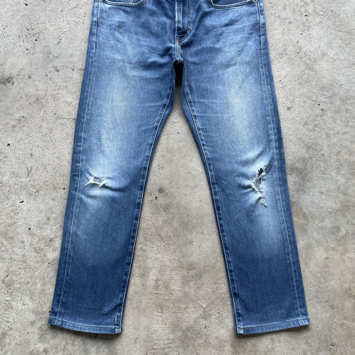 Japanese Brand Vintage Distressed Japanese Faded Denim Jeans Pants W33 Size US 33 - 4 Thumbnail