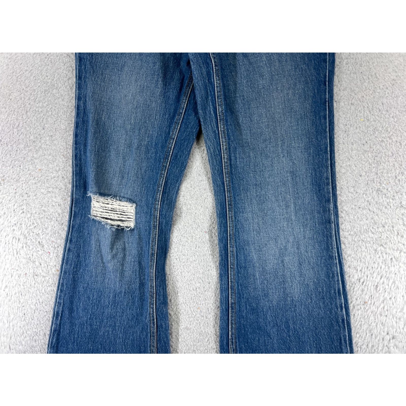 Venus Venus Jeans Womens 8 Blue Denim Flared Distressed Split Hem 28x32 Cotton Modern Womens Jeans Size 30" / US 8 / IT 44 - 3 Thumbnail