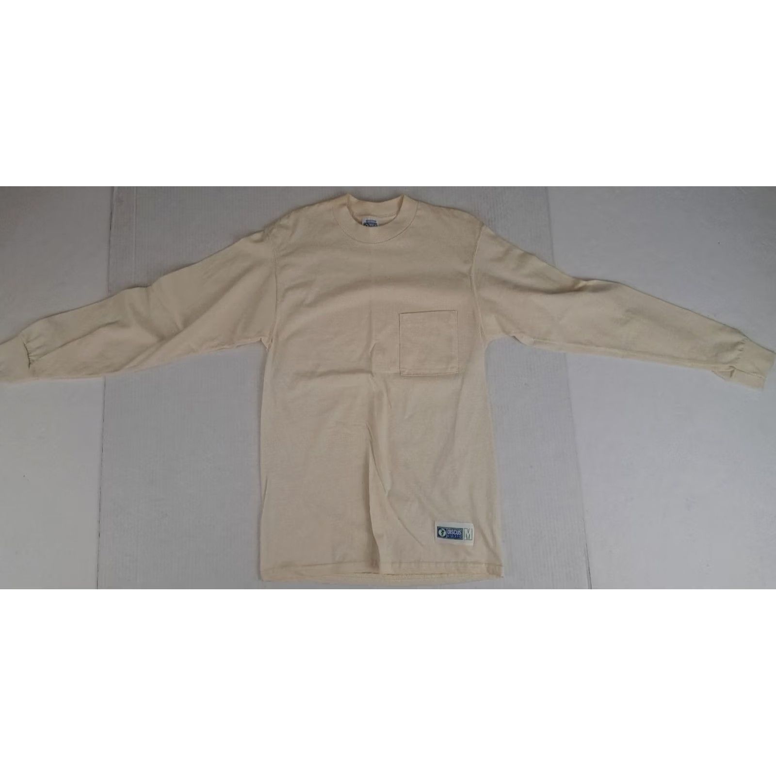 Vintage VINTAGE Ivory Long Sleeve T-Shirt USA Made Discus Athletic Men M Ivory Discus T-Shirt 1990s Training Canvas Cotton Crew Neck Size US M / EU 48-50 / 2 - 3 Thumbnail