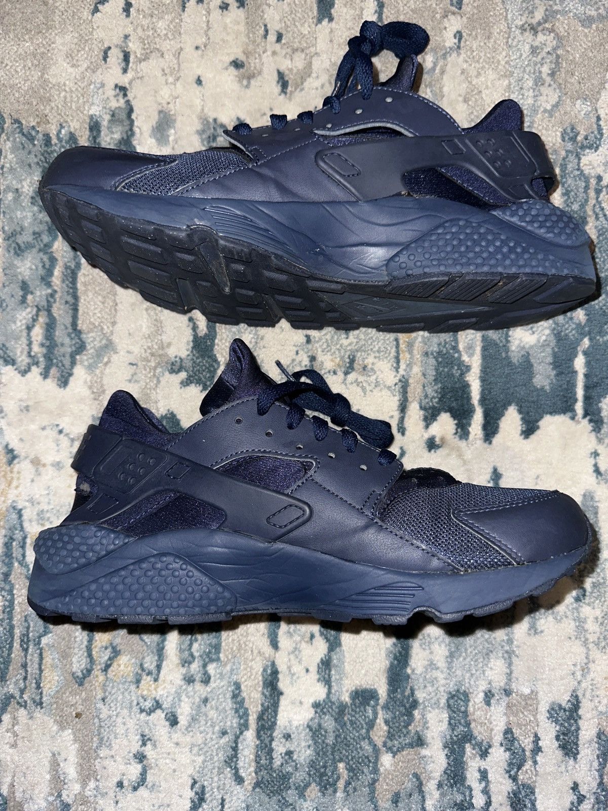Nike Nike Air Huarache Size US 10.5 / EU 43-44 - 1 Thumbnail