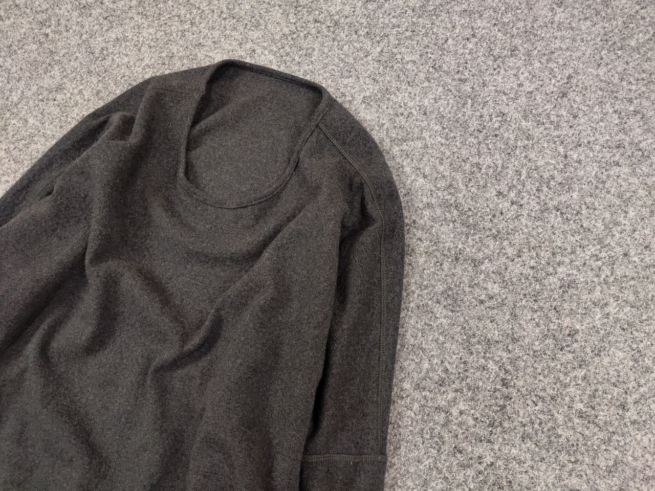 Designer Christa De Carouge Design Gray Wool Oversized Light Sweater Size ONE SIZE - 4 Thumbnail