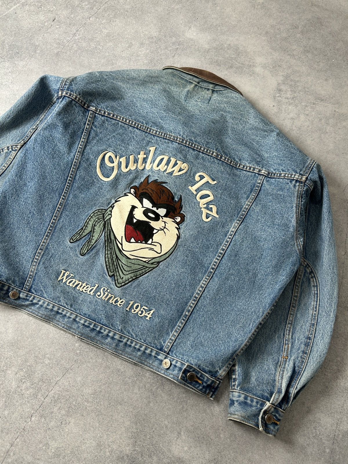 Warner Bros Vintage Outlaw Taz big logo denim jeans jacket mens Size US L / EU 52-54 / 3 - 4 Thumbnail