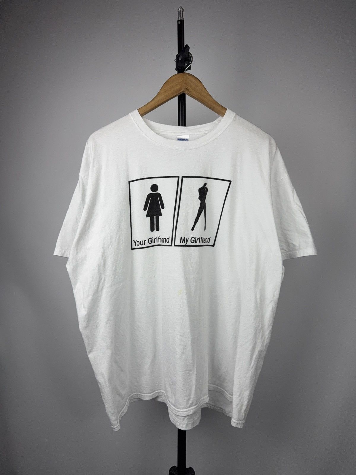 Vintage 00s Funny Your Girlfriend My Girlfriend Meme Graphic Tee 2XL Size US XL / EU 56 / 4 - 1 Thumbnail