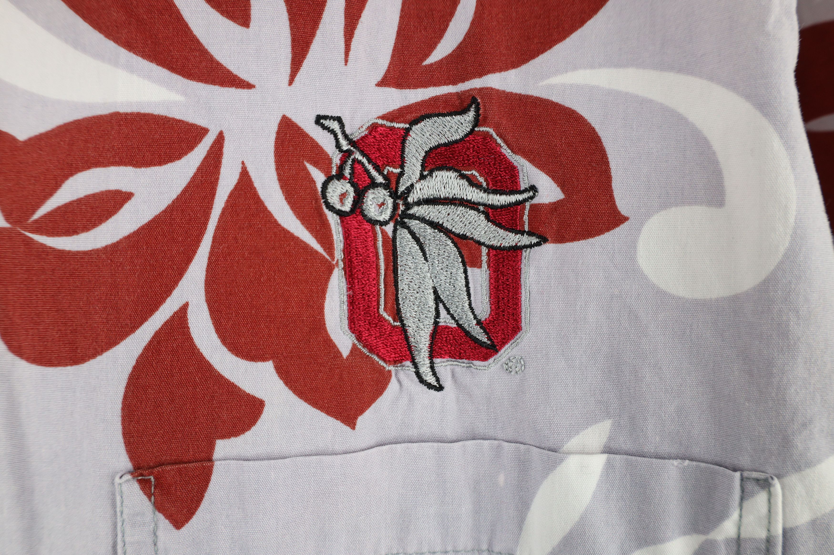 Vintage Vintage 90s Ohio State University Hawaiian Button Shirt Size US XXL / EU 58 / 5 - 4 Thumbnail