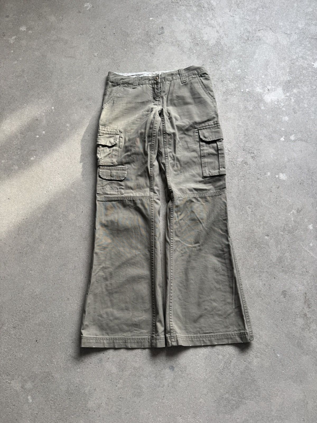 Neighborhood Archival Neighbourhood Cargo Flared Jeans Size US 27 - 6 Thumbnail