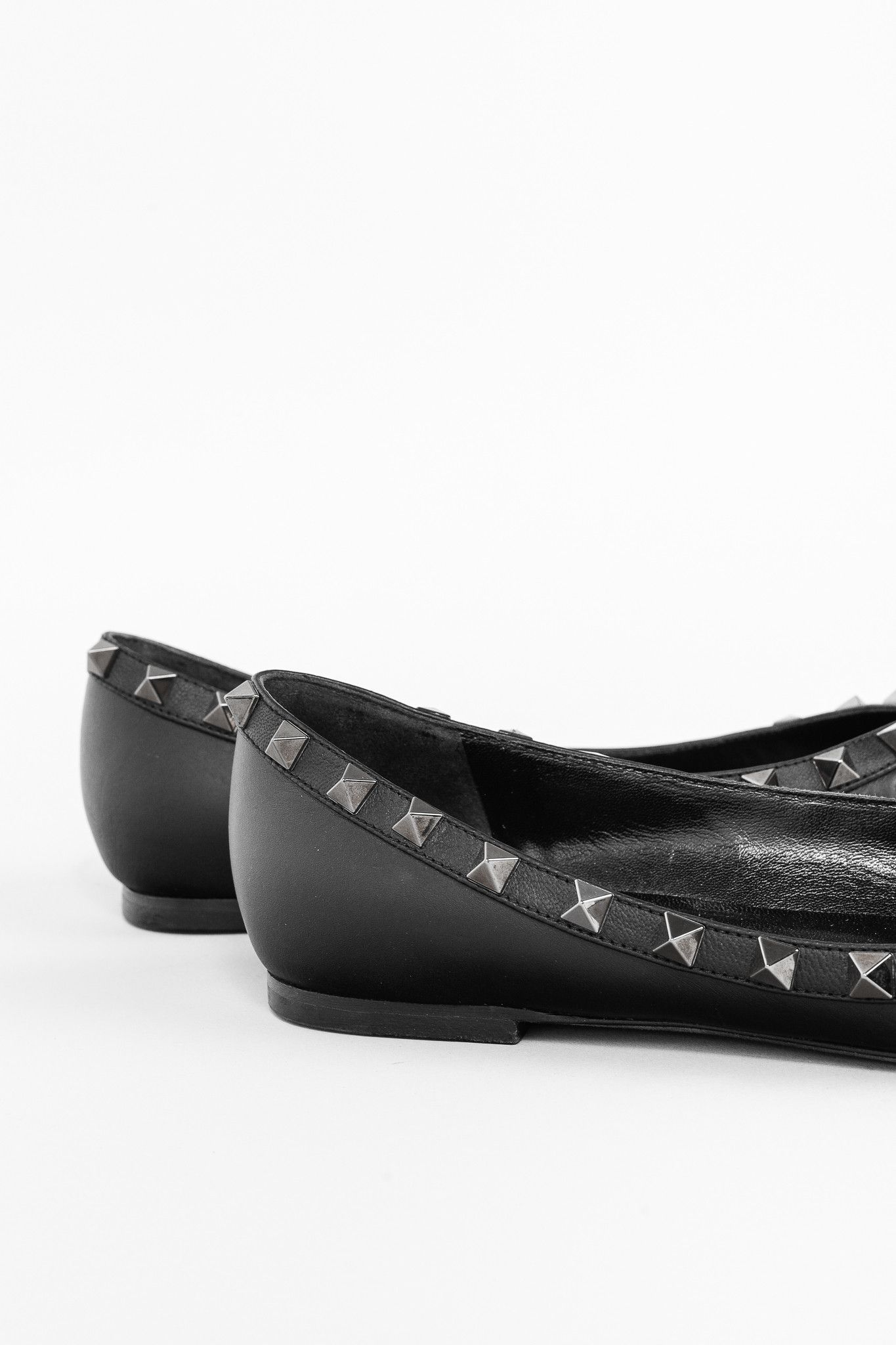 Valentino Valentino Garavani Nero Rockstud Noir Leather Flats Size US 6.5 / IT 36.5 - 7 Thumbnail