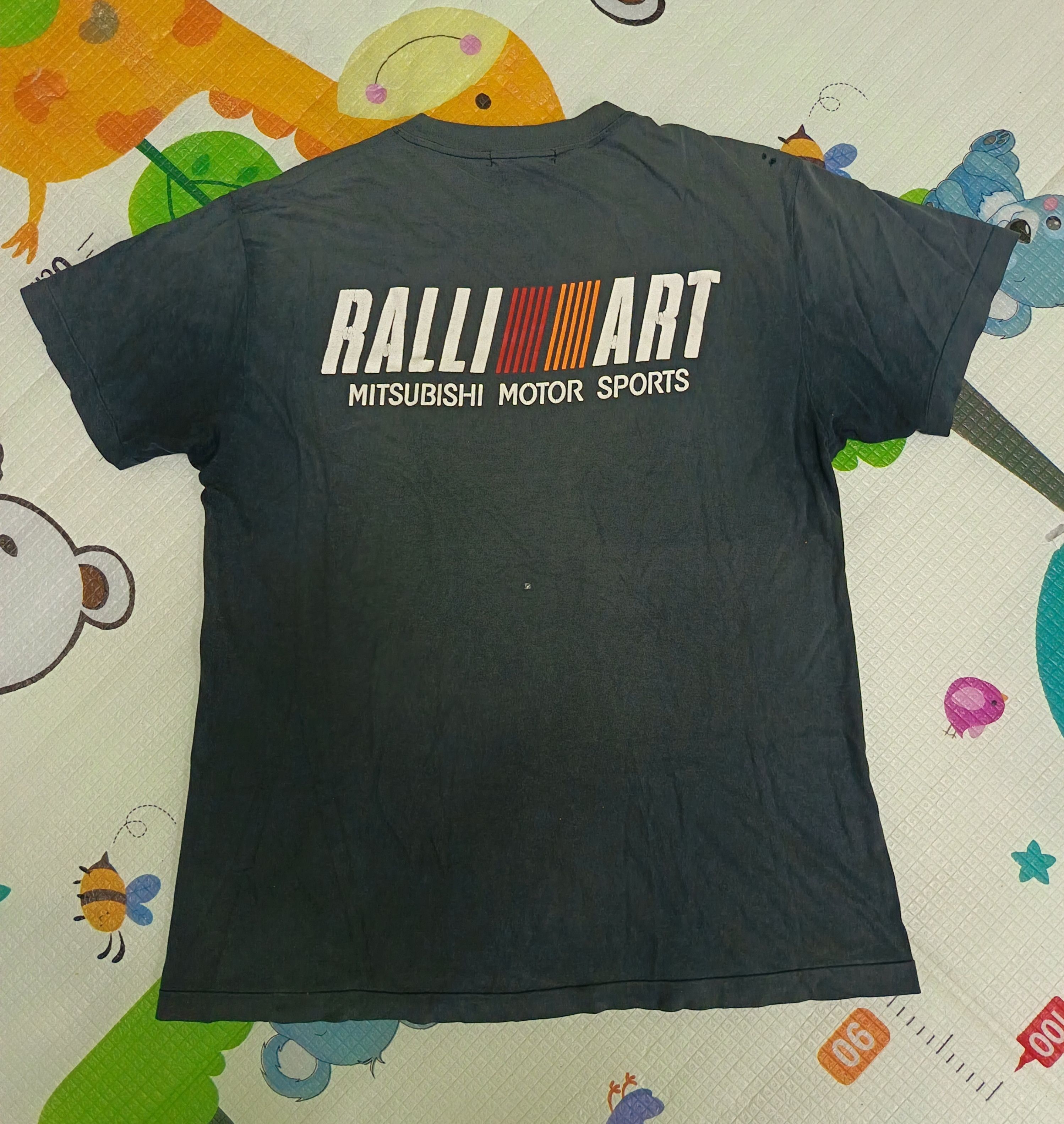 Vintage Ralli Art Mitsubishi MotorSports Faded Black Distressed Size US L / EU 52-54 / 3 - 1 Thumbnail