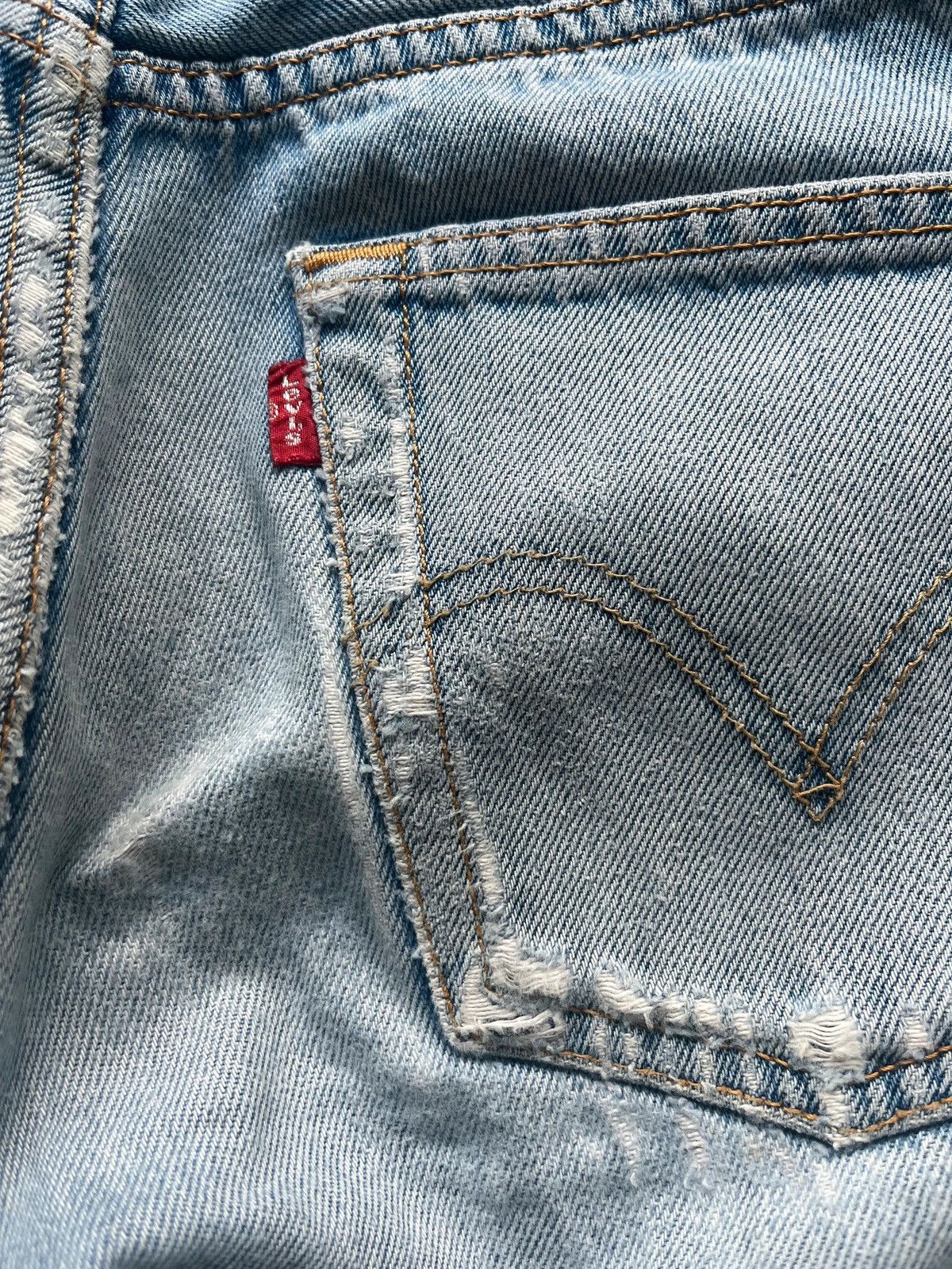 Levi's Levi's 501 Distressed Sz W 28 L 30 2008 Y2K Light Blue Size 28" / US 6 / IT 42 - 16 Thumbnail