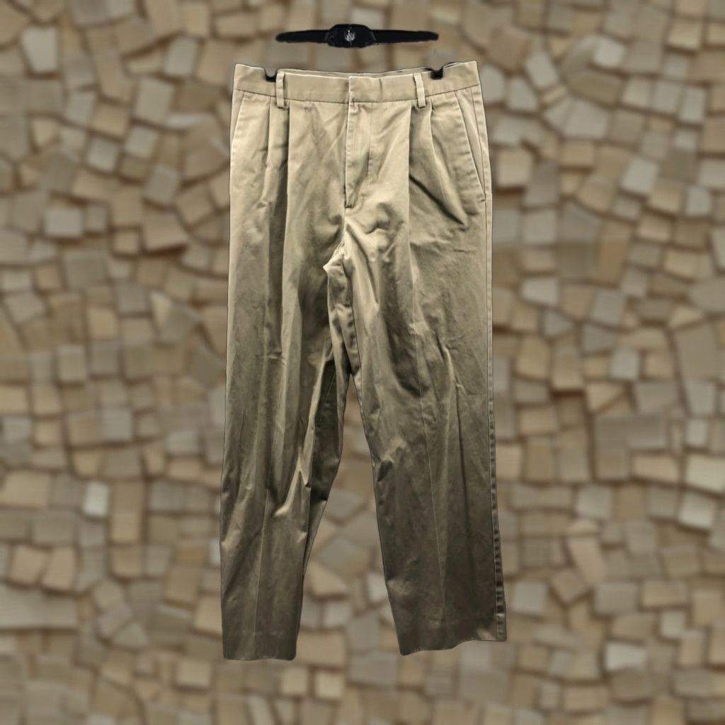 Dockers DOCKERS D3 Classic Khaki Pants Mens 32x34 Beige Flat Front Straight Leg Knits Casual Pants Size US 32 / EU 48 - 1 Thumbnail