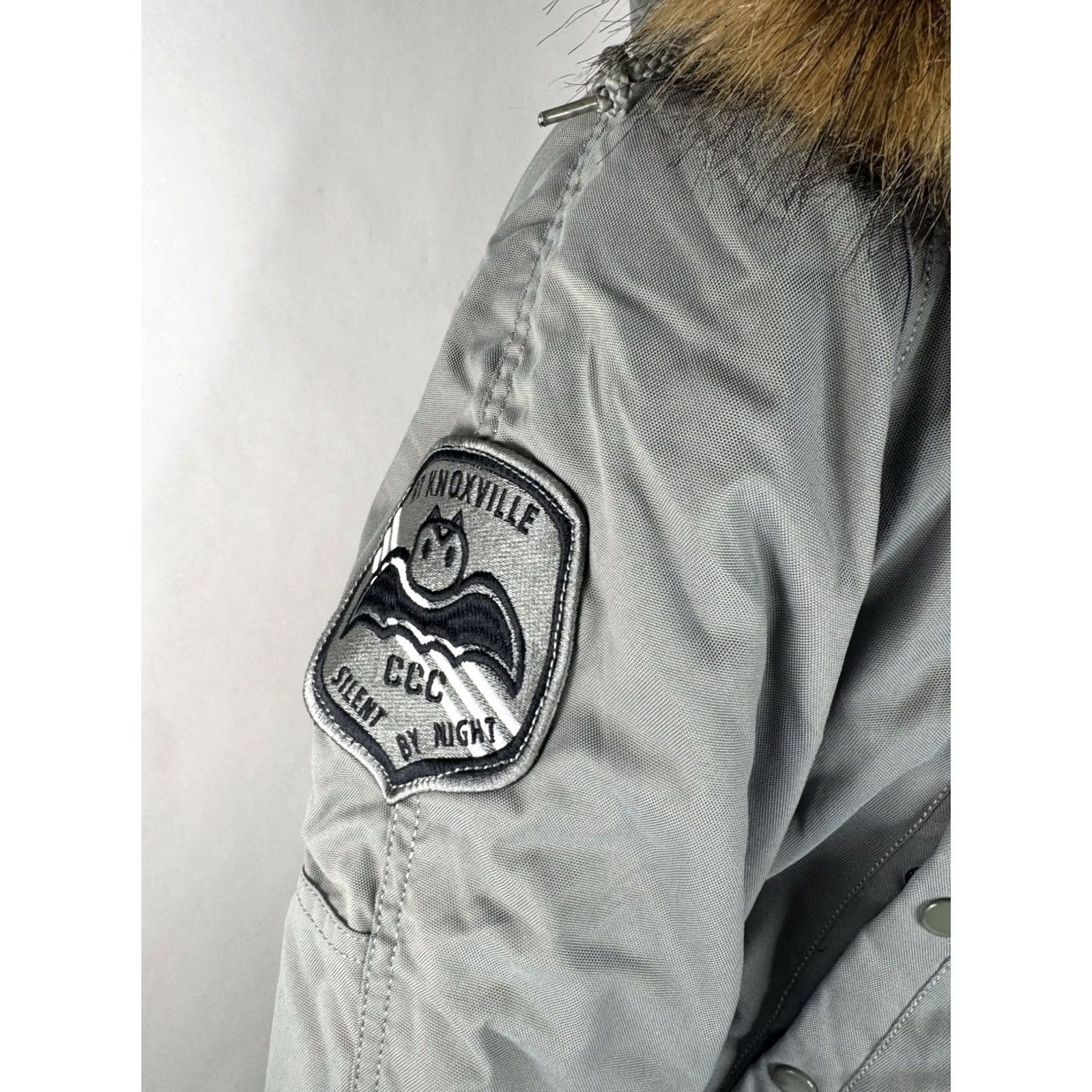 Vintage ALPHA INDUSTRIES Parka XL Military Green New w Tag ALTITUDE Knoxville Patch Fur Collar Coat Mens Size US XL / EU 56 / 4 - 3 Thumbnail