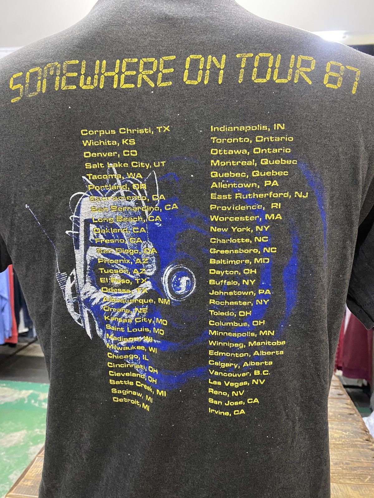 Band Tees × Iron Maiden × Vintage Vintage Iron Maiden Somewhere on Tour 1986-1987 Usa Size US L / EU 52-54 / 3 - 8 Thumbnail