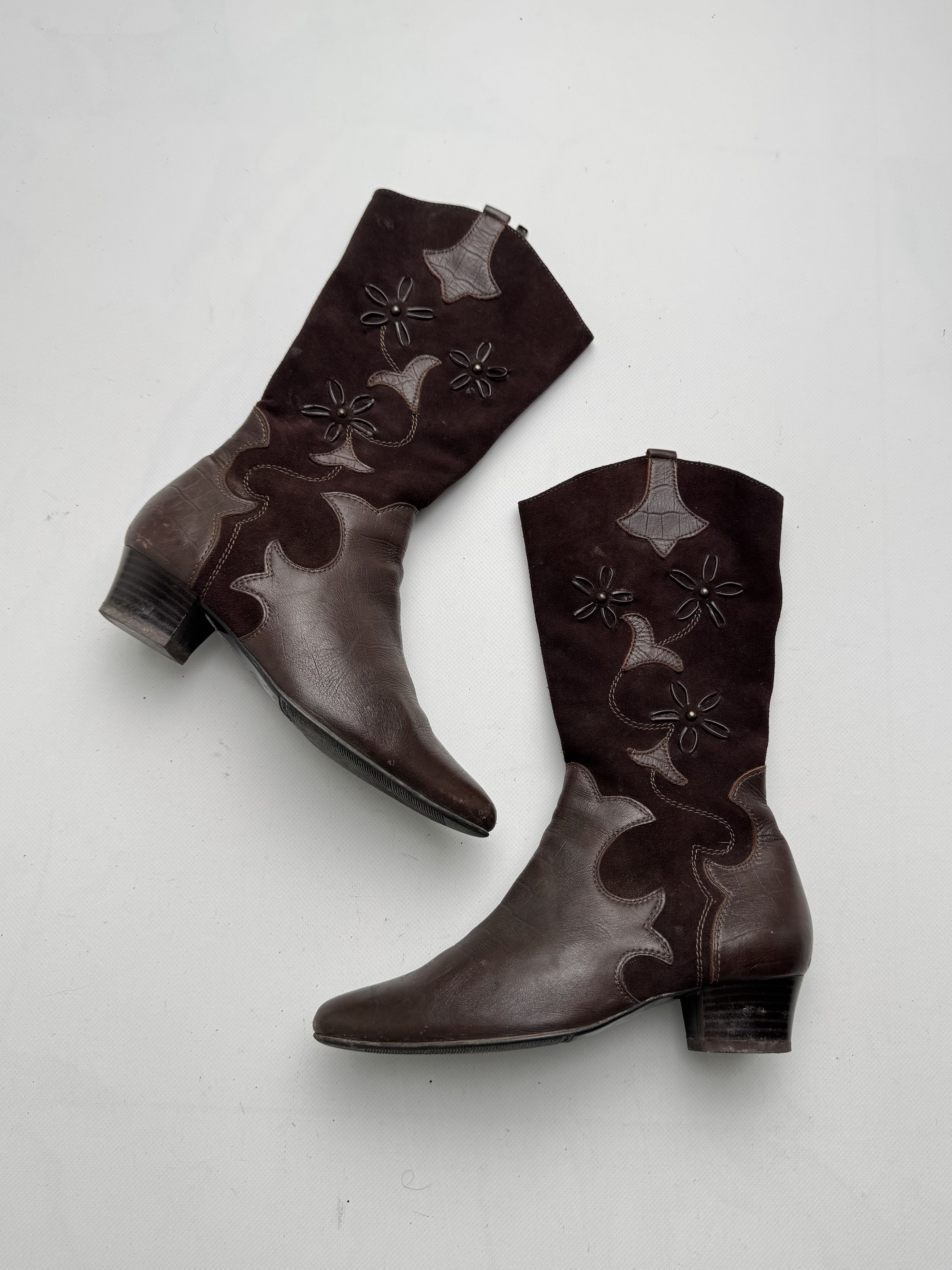 Vintage Vintage Leather Boots Embroidered Floral Low Heel Western E2 Size US 6 / IT 36 - 1 Thumbnail