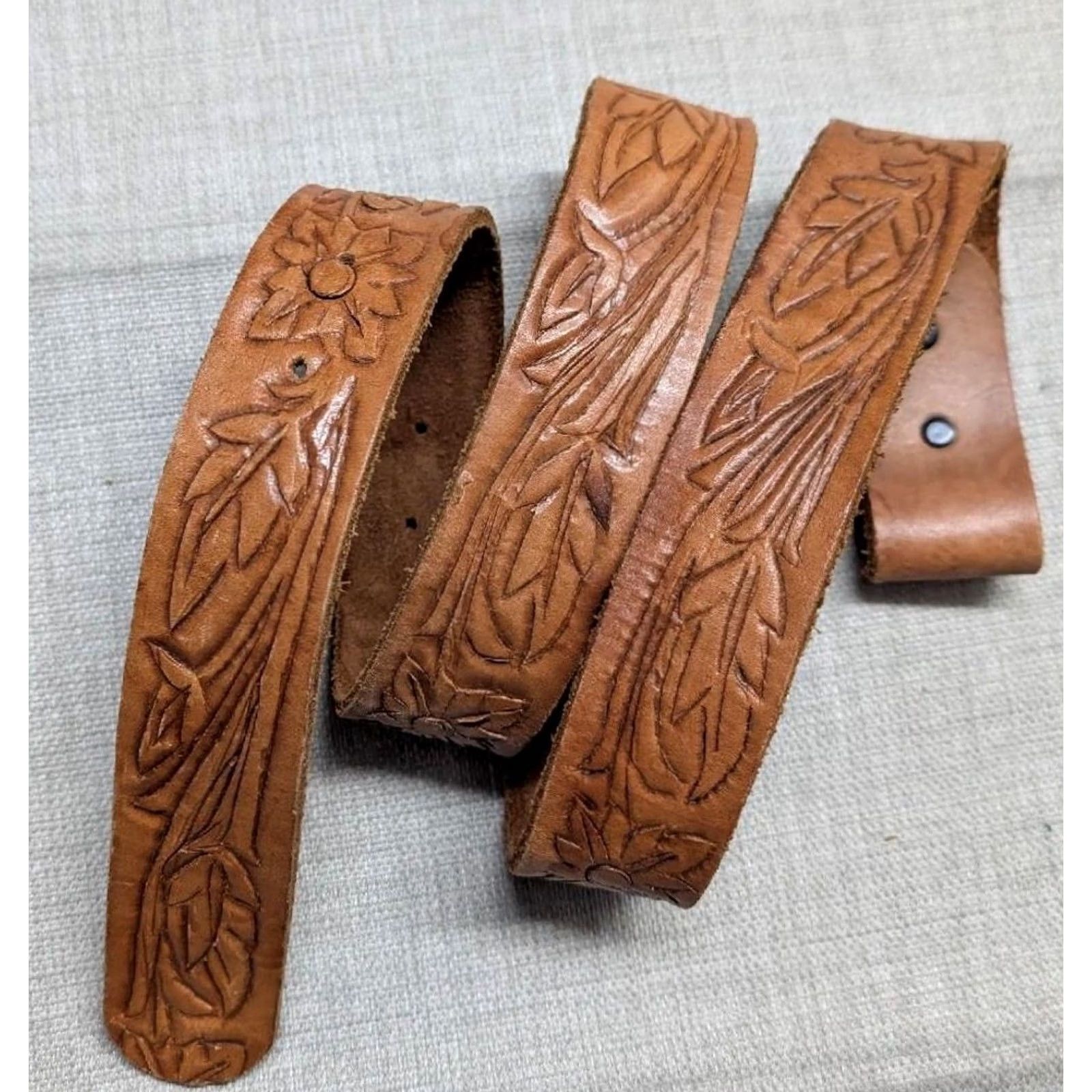 Vintage VINTAGE western belt Men 36 brown floral hand-tooled, handcrafted cowhide leather belt with buckle snaps Hippie 1970's crowd style Mens Size 36 - 2 Thumbnail
