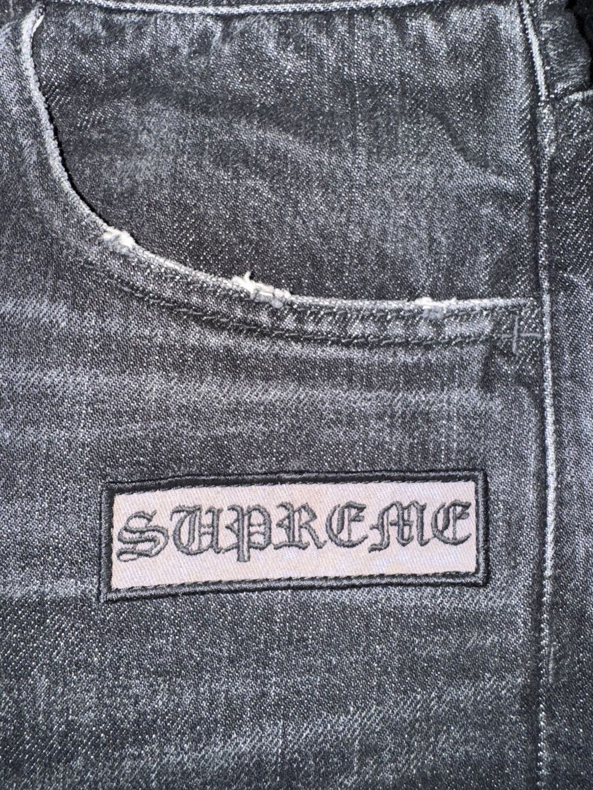 Number (N)ine × Supreme Supreme®/Number (N)ine Patches Loose Fit Selvedge Jean Size US 30 / EU 46 - 8 Thumbnail