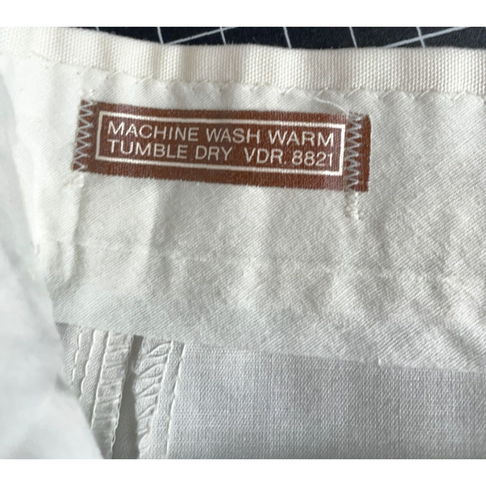 Vintage VINTAGE 80s Tennis Shorts Mens 38 x 6 White Lightweight Polyester Cotton Scovill Zipper Shorts Size US 38 / EU 54 - 4 Thumbnail