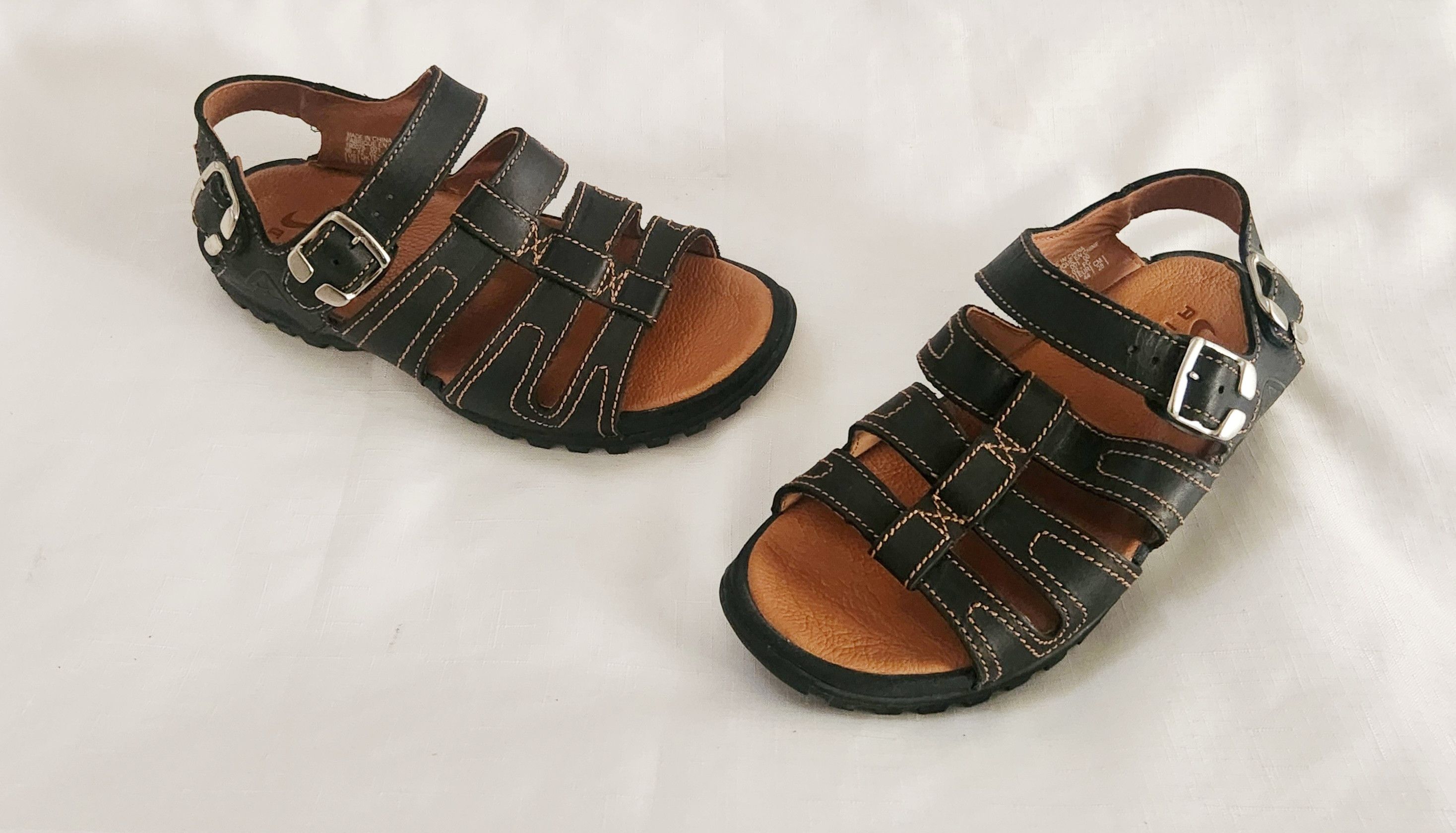 NIKE ACG Air Black Leather Fisherman Sandals 90s VTG SZ 10
