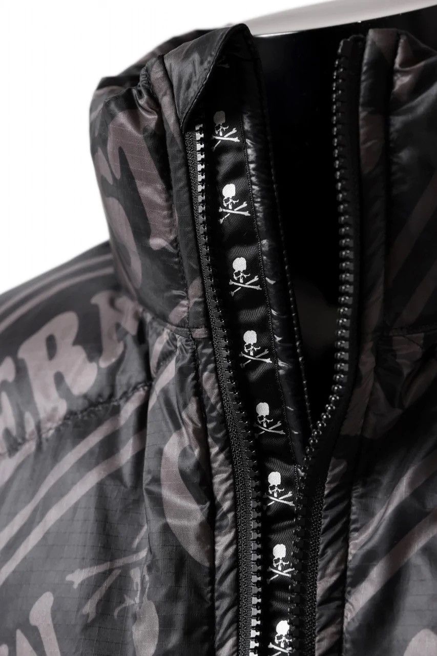 Rocky Mountain Featherbed × MASTERMIND WORLD DOWN JACKET