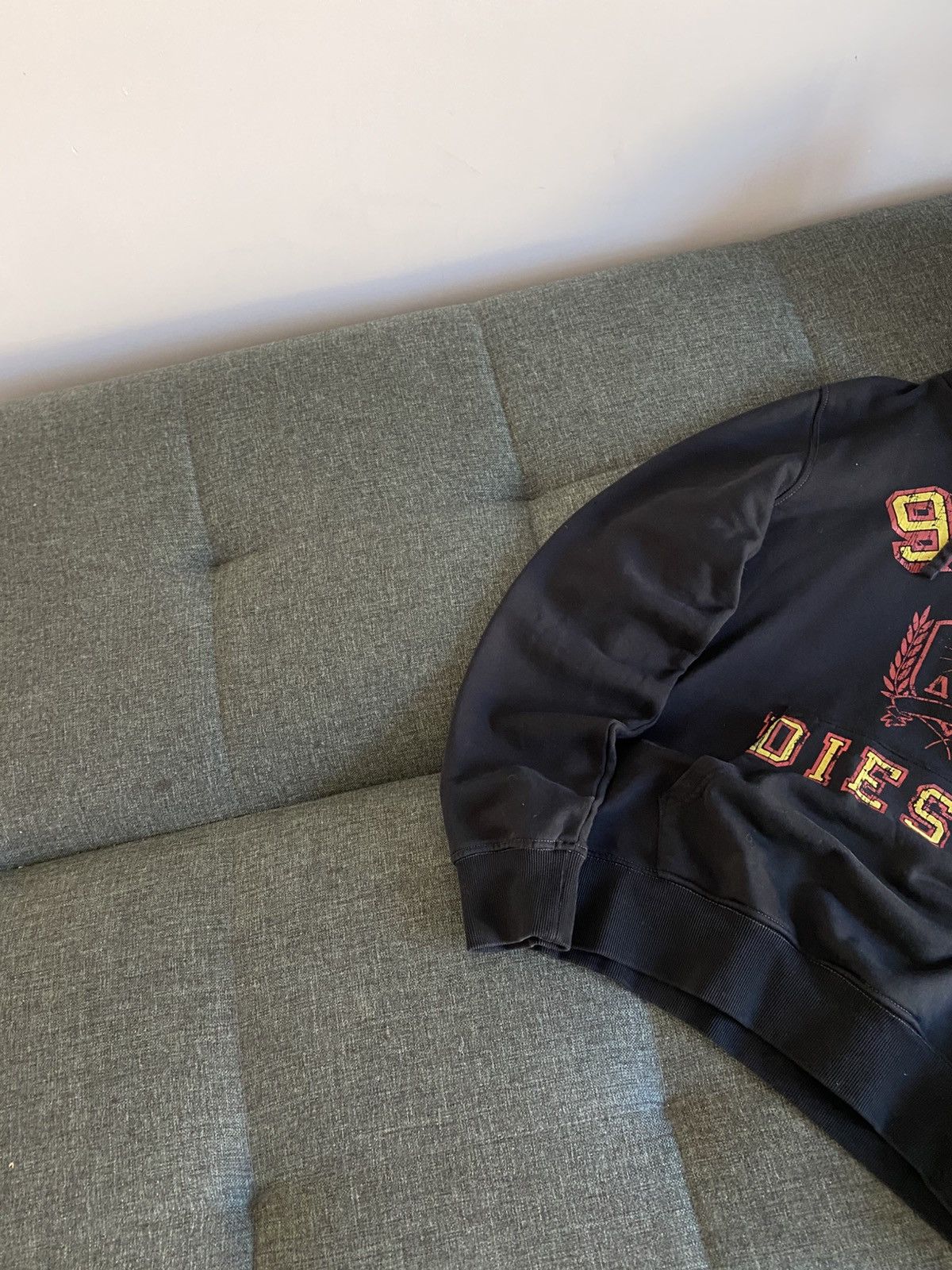 Diesel Diesel Vintage Hoodie Big Logo Japanese Boxy Avant Garde Y2K Size US M / EU 48-50 / 2 - 4 Thumbnail
