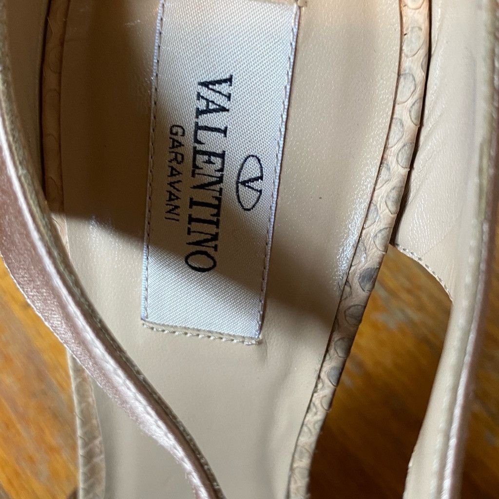 Valentino Authenticated Valentino Heels, Neutral/Pinkish , USW 9 Size US 9 / IT 39 - 8 Thumbnail