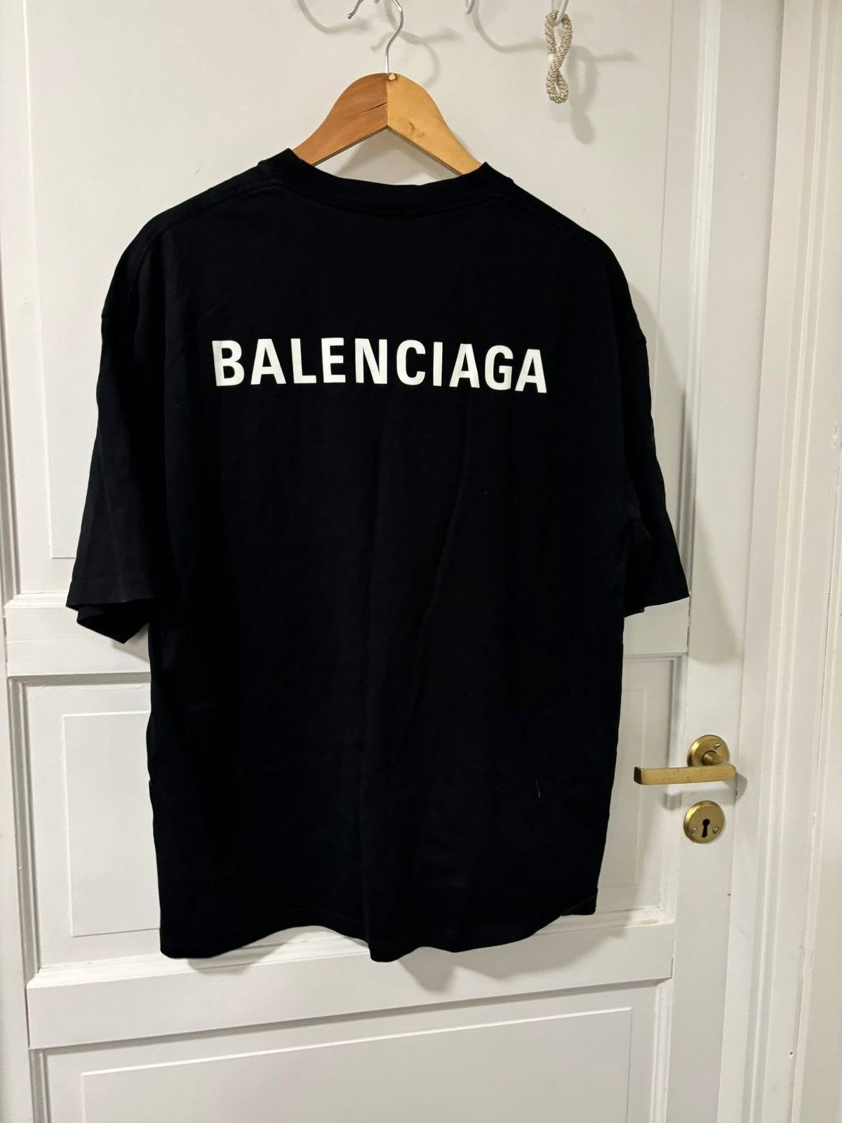Balenciaga Back and front logo tee Size US L / EU 52-54 / 3 - 1 Thumbnail