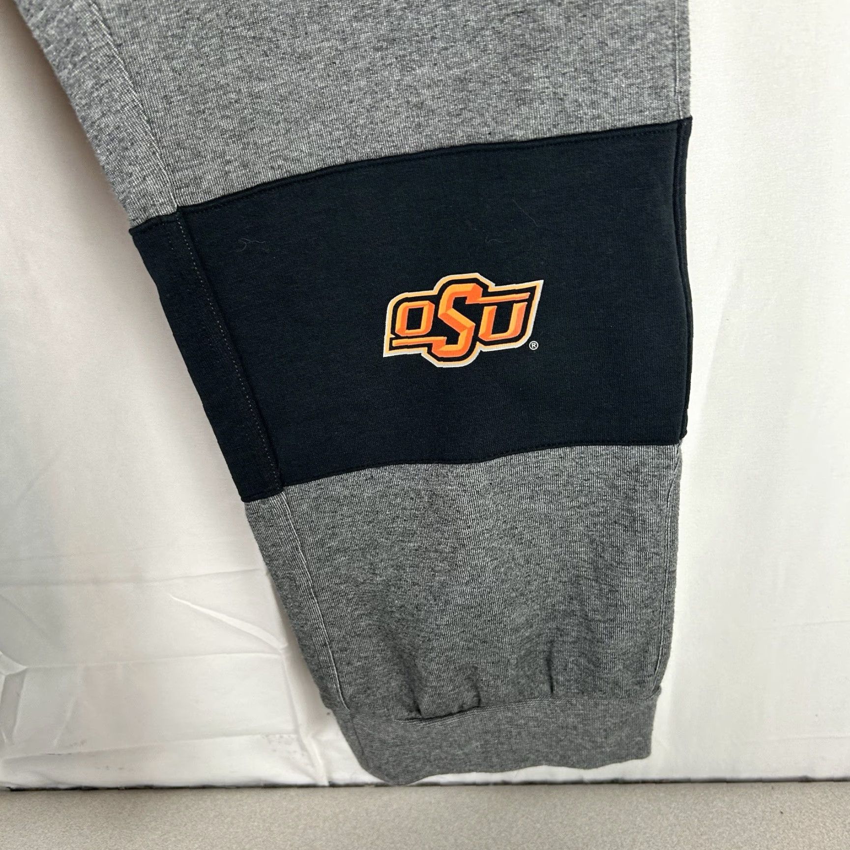 Nike Nike Sweatpants 3XL Oklahoma State Cowboys OSU Fleece Jogger Logo Ankle Sweatpants Mens Regular Inseam 29 in Gray Cotton Polyester Size US 39 - 7 Thumbnail