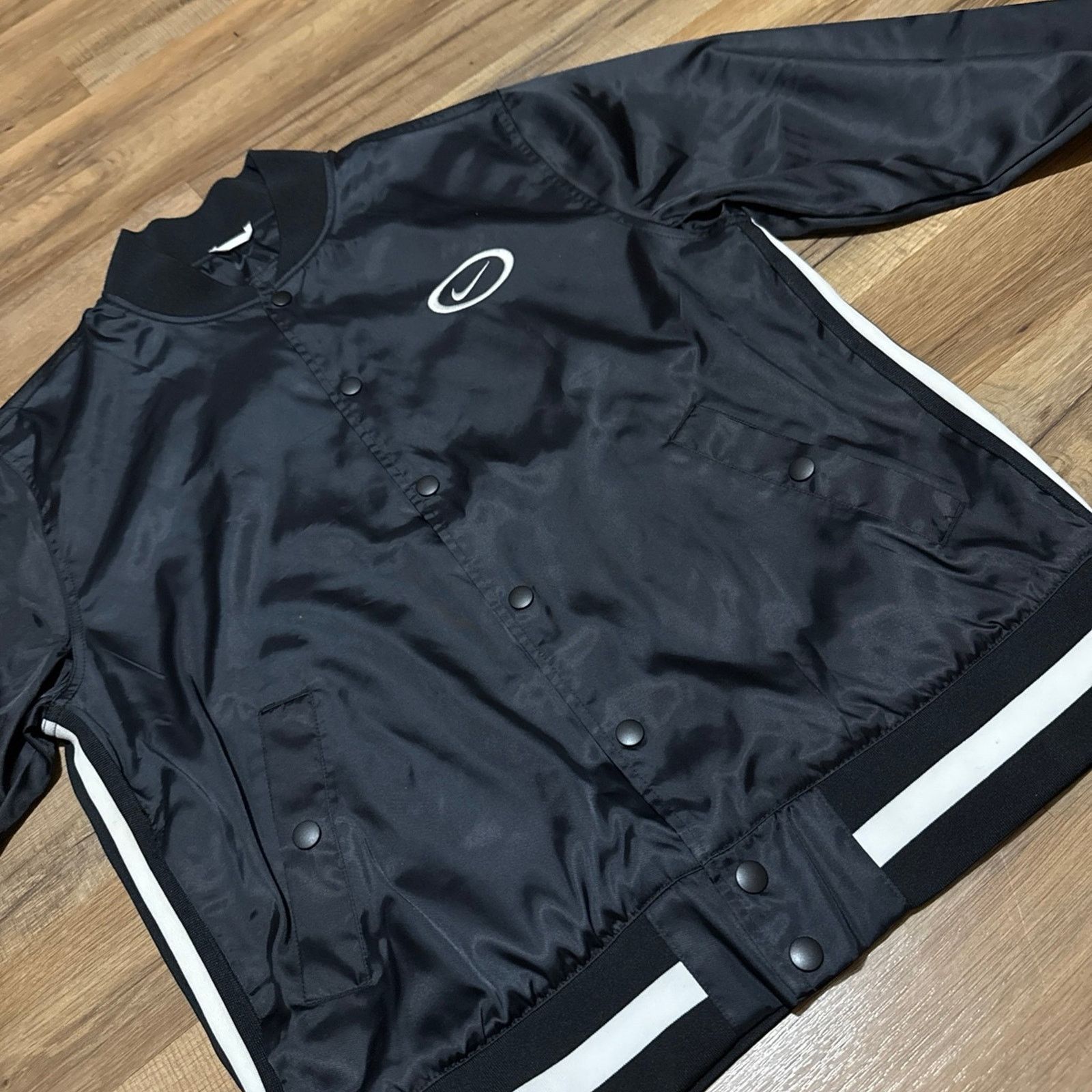 Nike NWOT Nike Air DNA Satin Repel Button Up Jacket Size US M / EU 48-50 / 2 - 3 Thumbnail