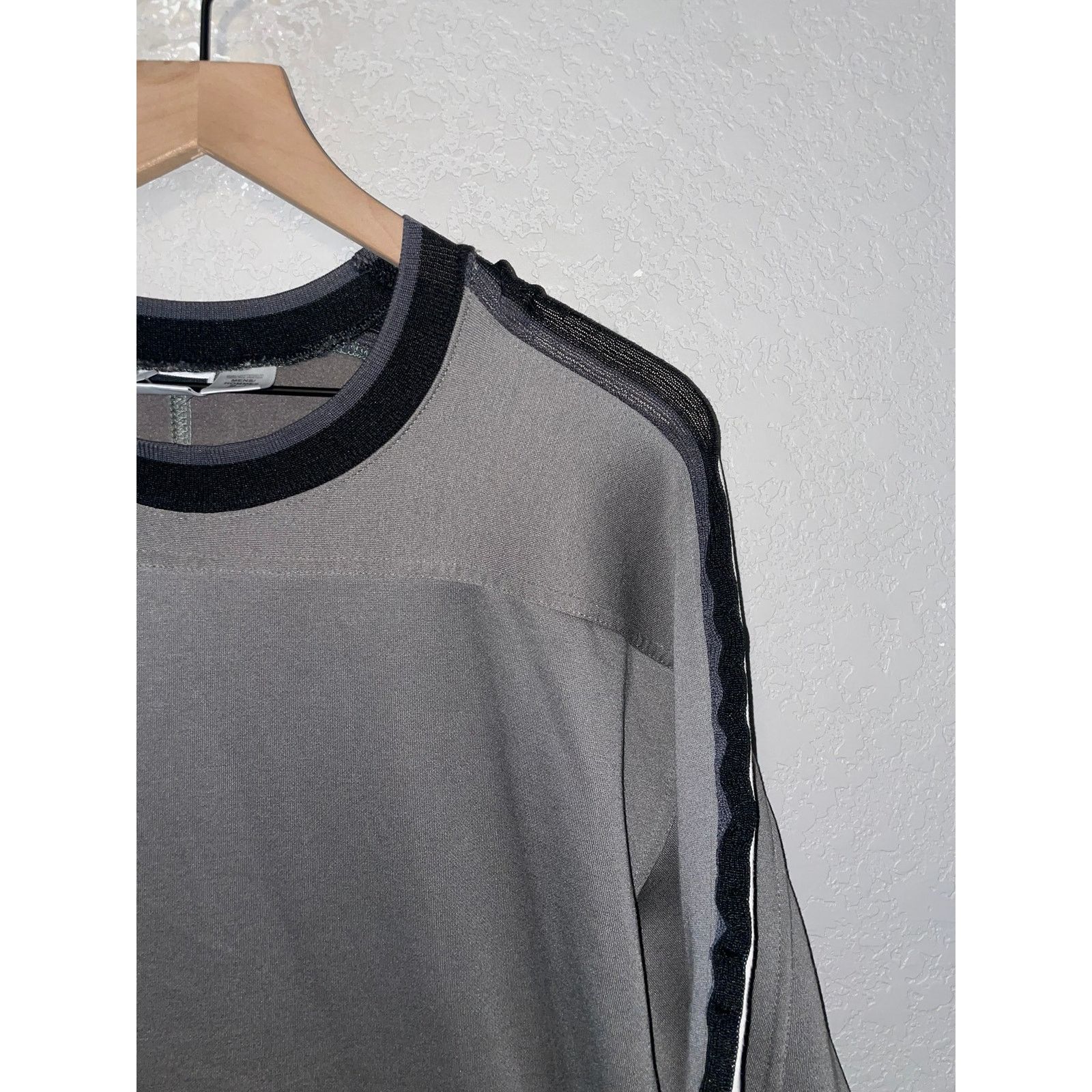The North Face The North Face Gray Sweatshirt Striped VTG Ultra Wick Medium Size US M / EU 48-50 / 2 - 2 Thumbnail