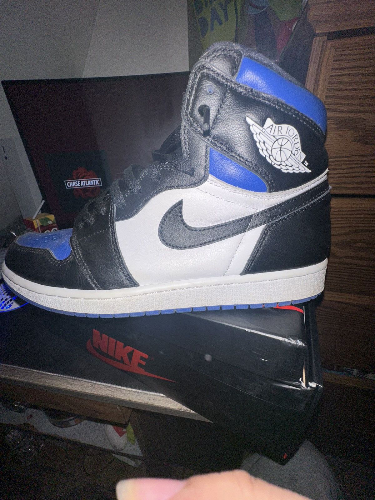 Jordan Brand Air Jordan 1 Retro High OG 'Royal Toe' Size US 10.5 / EU 43-44 - 2 Thumbnail