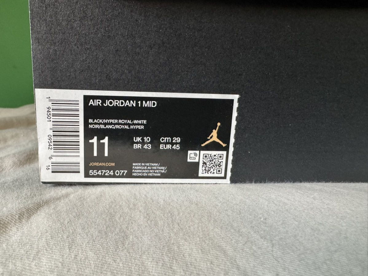 Jordan Brand Nike Jordan 1 mid hyper royal 2020 Size US 11 / EU 44 - 7 Thumbnail