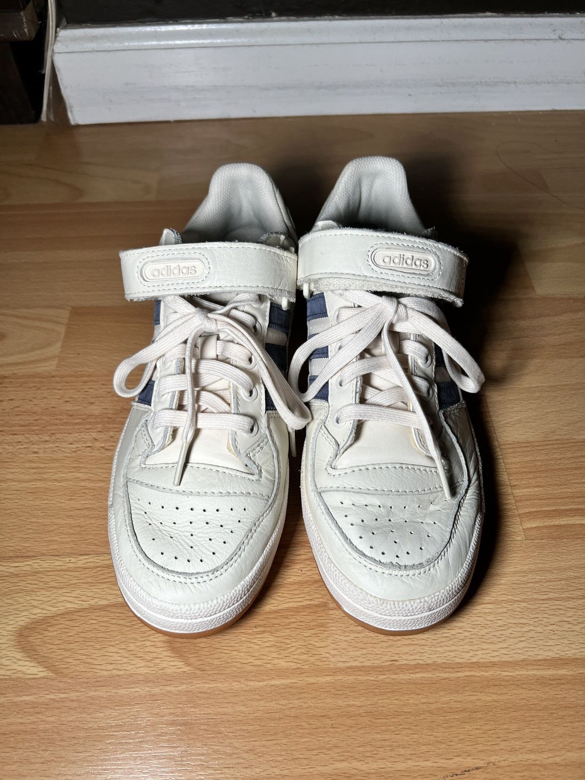 Adidas Forum 84 Low Size US 7.5 / EU 40-41 - 3 Thumbnail