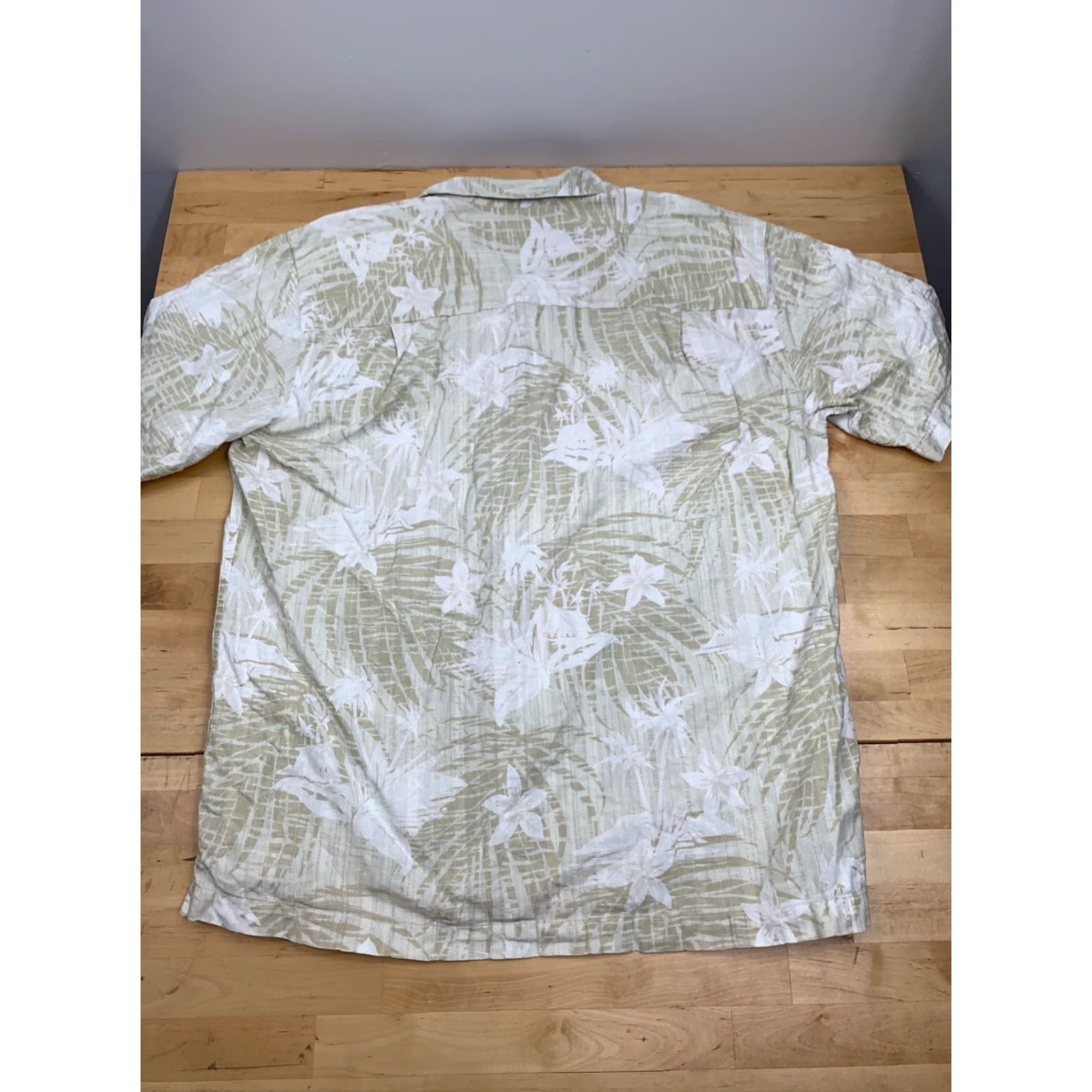 Quiksilver Quiksilver Button-Up Shirt M Men Floral Green/Tan Short Sleeve Comfort Fit Edition Size US 31 - 2 Thumbnail