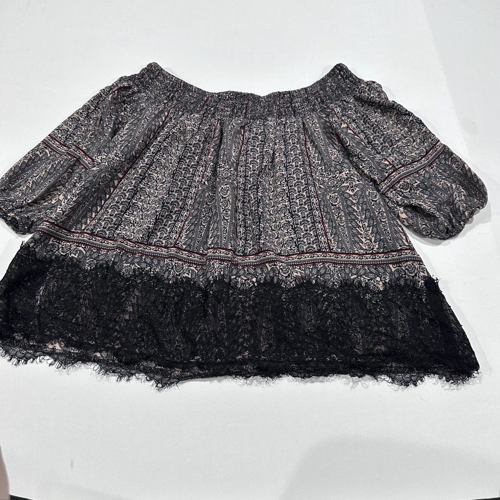 Anthropologie **Top Vanessa Virginia Black SP Tunic Off Shoulder Red Blue Paisley** User: **Top Vanessa Virginia Black Tunic Off Shoulder Red Blue Paisley** Size S / US 4 / IT 40 - 7 Thumbnail