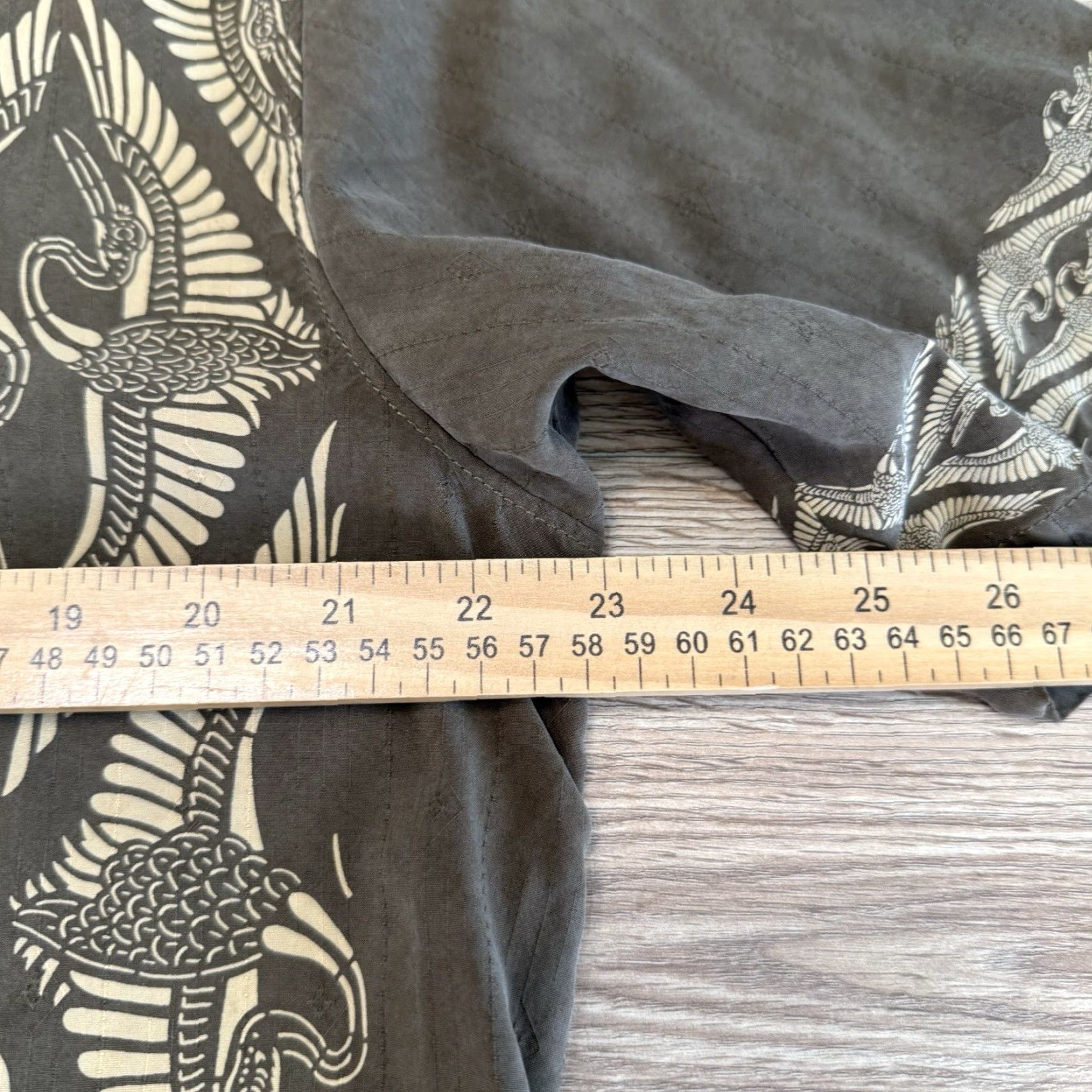 Tommy Bahama VINTAGE Tommy Bahama Camp Shirt Men Medium Silk Hawaiian Casual Short Sleeve Brown Size US M / EU 48-50 / 2 - 6 Thumbnail