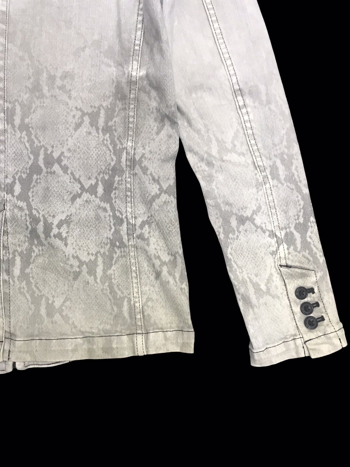 Tornado Mart 💥VERY RARE💥TORNADO MART SNAKESKIN SKINNY FIT JACKET F362 Size S / US 4 / IT 40 - 18 Thumbnail