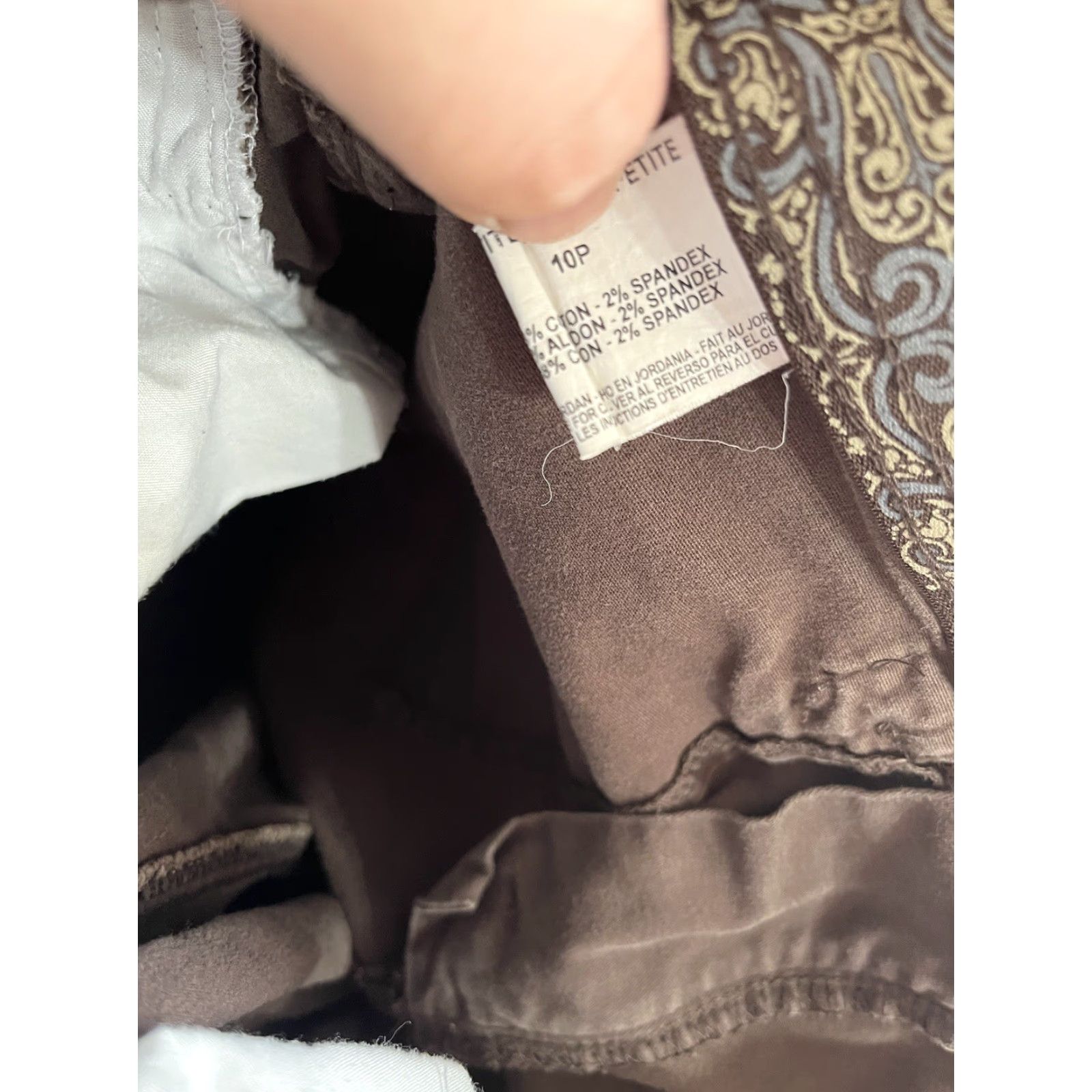 Gloria Vanderbilt Gloria Vanderbilt Women’s Brown Straight Leg Pants Chino Size 8P Womens Size 30" / US 8 / IT 44 - 5 Thumbnail