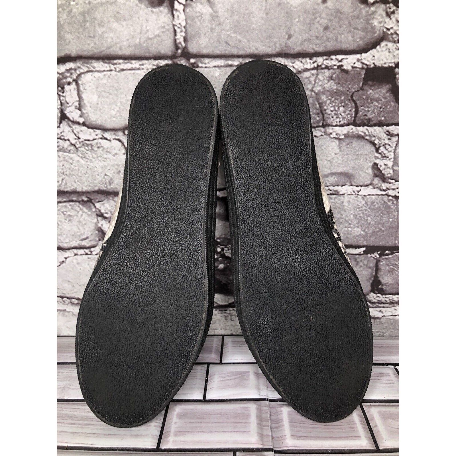 Tommy Bahama Tommy Bahama Odesa Ivory Black Leather Snake Skin Ballet Fla Size US 8 / IT 38 - 11 Thumbnail