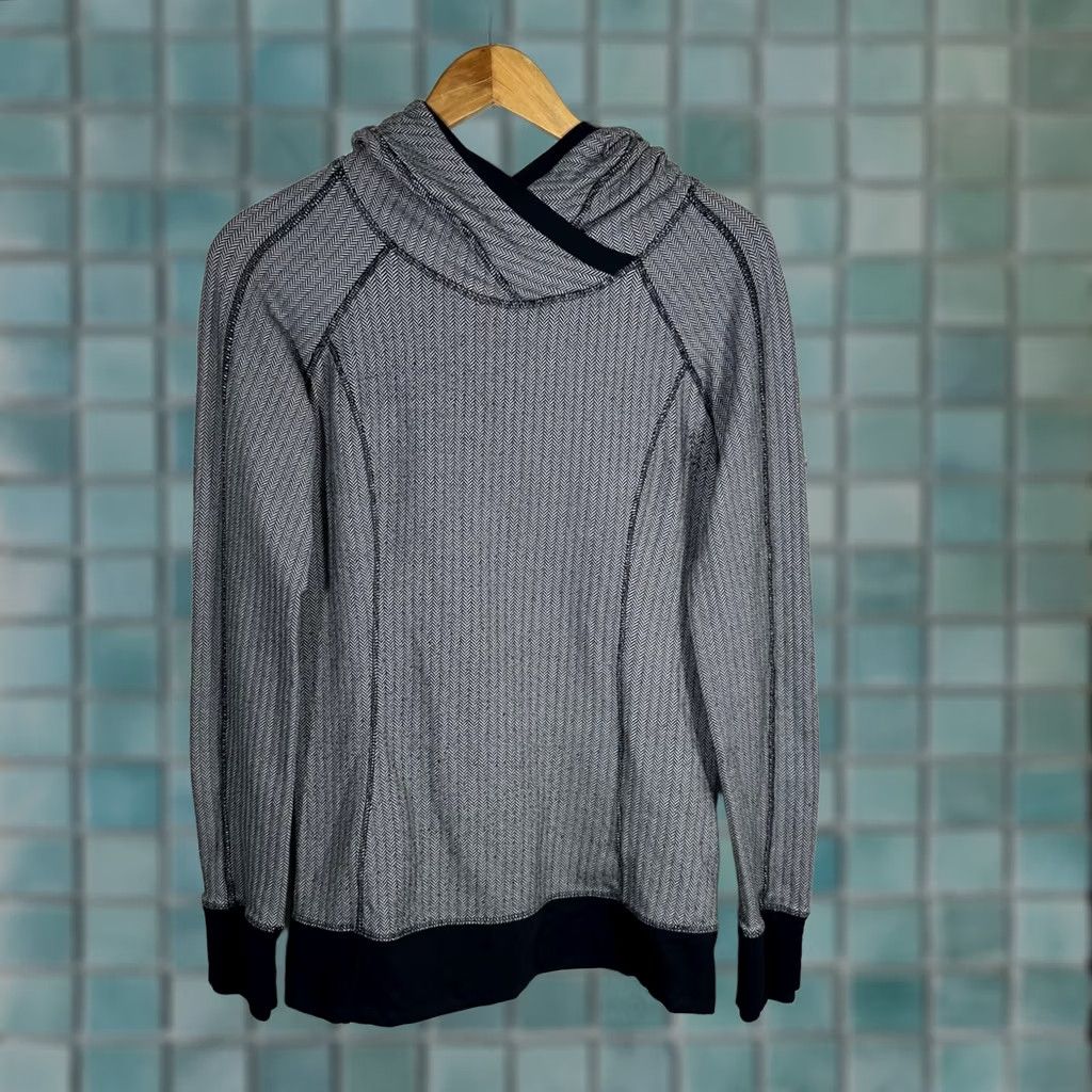 Lululemon VINTAGE? No — Lululemon Think Fast Hoodie Shirt Women 6 Black Herringbone Pullover Zip Pocket Hooded Cowl Neck Raglan Long Sleeve Size M / US 6-8 / IT 42-44 - 1 Thumbnail