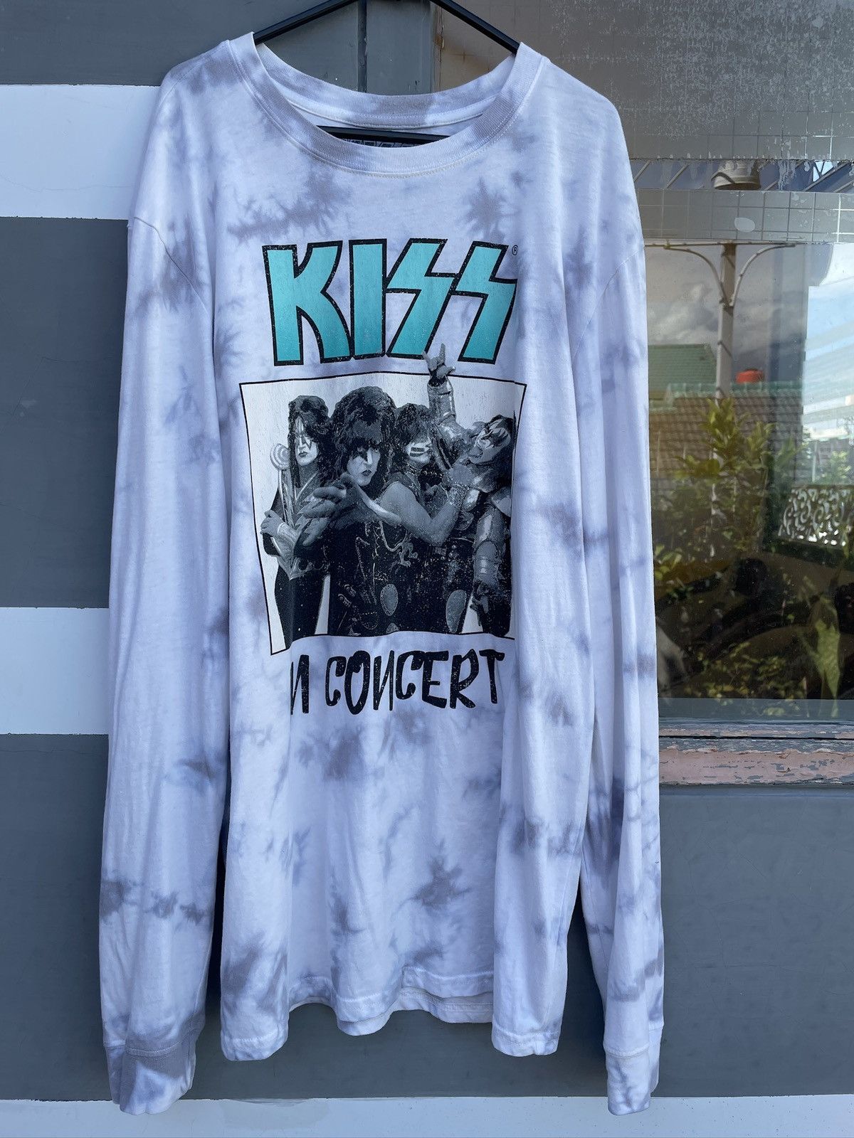 Band Tees × KISS KISS IN CONCERT LONGSLEEVE TIE DIE Size US M / EU 48-50 / 2 - 3 Thumbnail