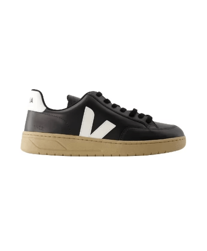 Veja o1s22i1n0924 Leather V-12 Sneakers in Black Size US 7 / IT 37 - 1 Thumbnail