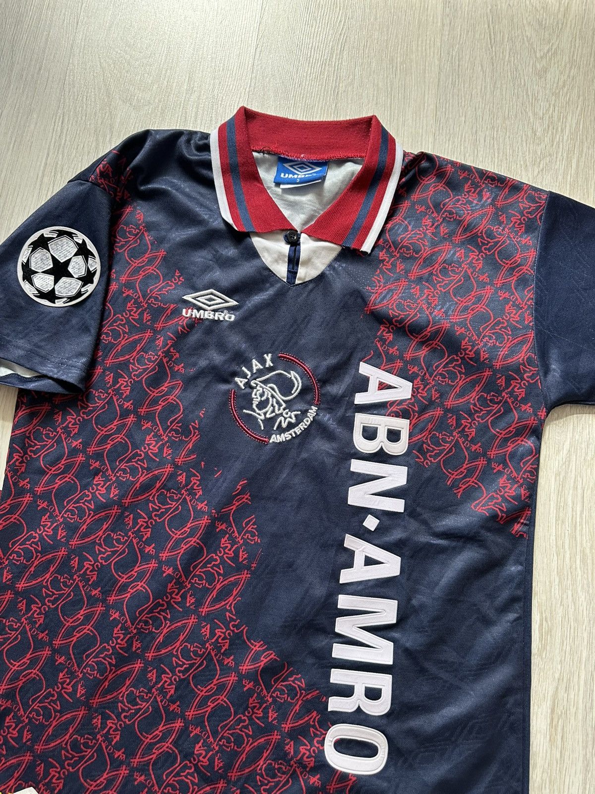 Umbro Umbro Ajax Amsterdam 1994-1995 Away Jersey Size S Size US S / EU 44-46 / 1 - 2 Thumbnail