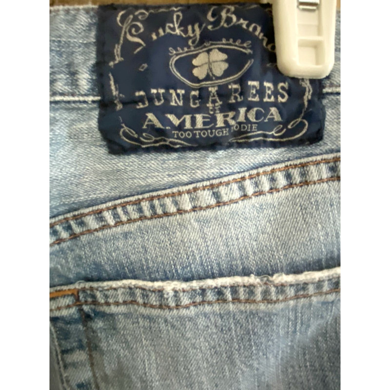 Lucky Brand Lucky Brand Jeans Men’s Size 32 Dungarees Of America Classic Fit Short Length Blue Denim Five Pocket Straight Rise Mid-Rise Belt Loops Zipper Size US 36 / EU 52 - 3 Thumbnail