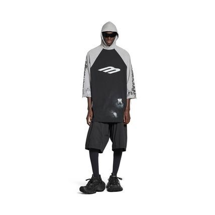 Balenciaga o1mt1gz0226 3B Stencil Hooded Raglan T-Shirt Oversized Size US M / EU 48-50 / 2 - 3 Thumbnail