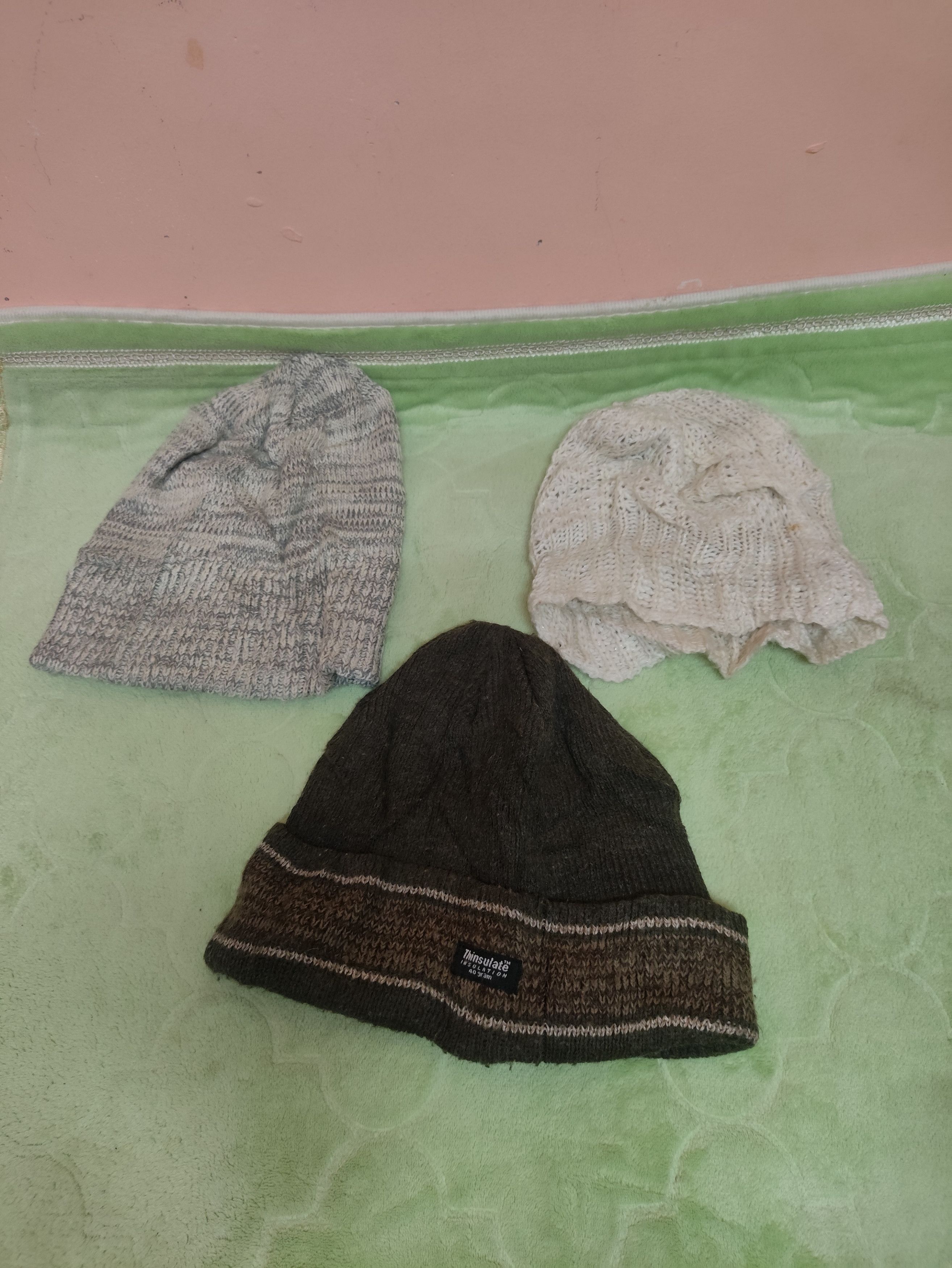 Vintage 3 Pieces Combos Beanie Streetwear Collections Size ONE SIZE - 1 Thumbnail